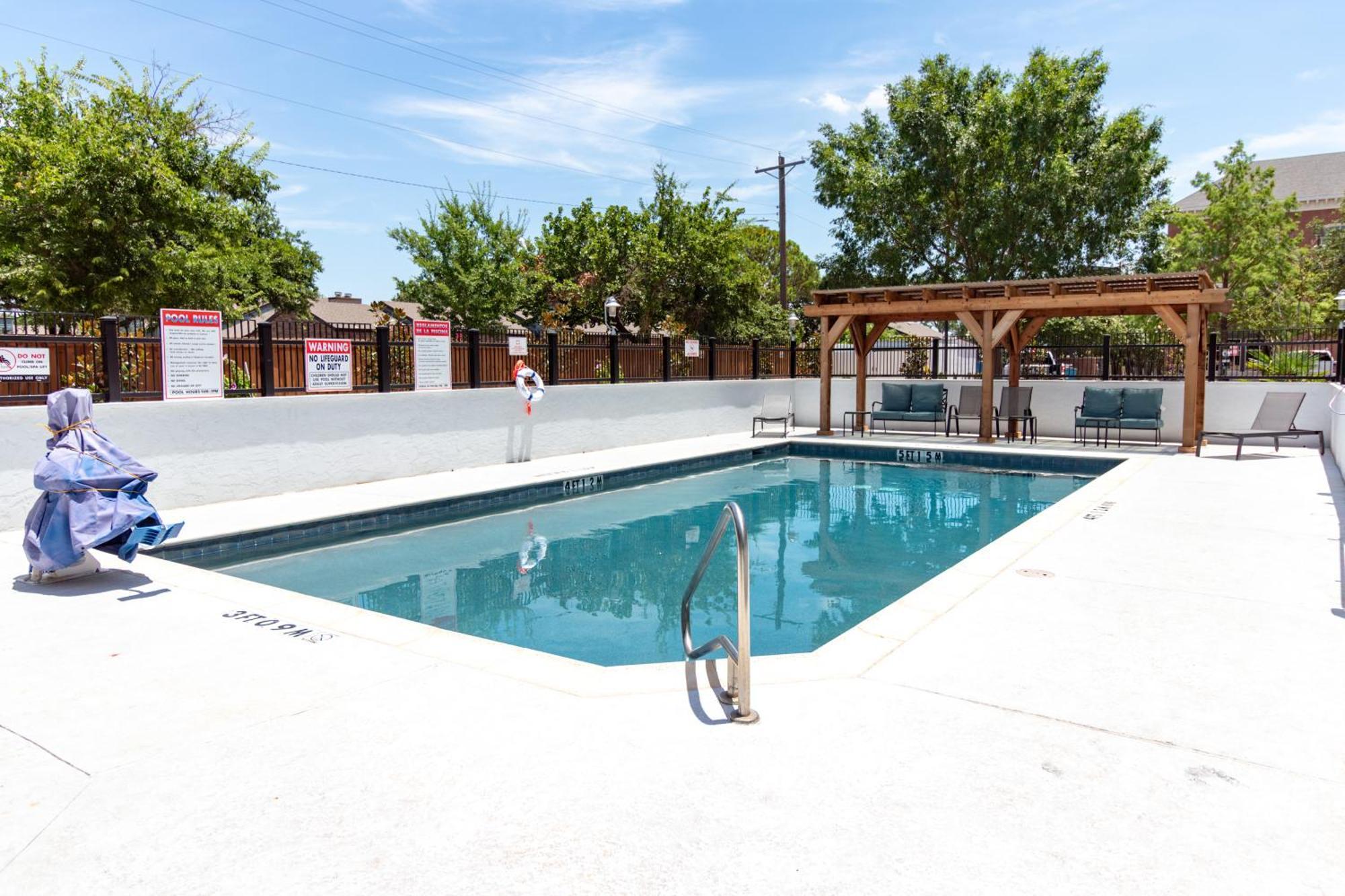 Hampton Inn & Suites Denton Luaran gambar